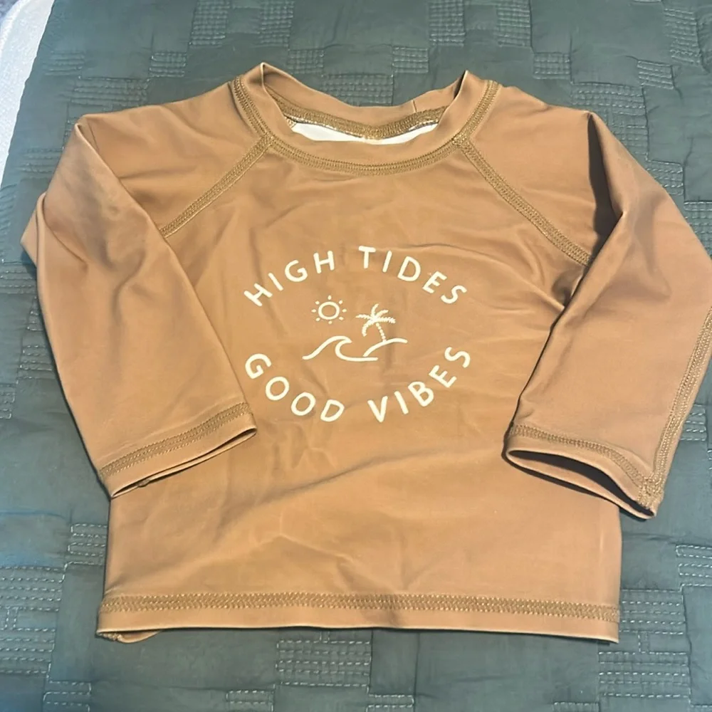 GUC Rylee & Cru., rashguard size 3-6 months - Picture 1 of 3